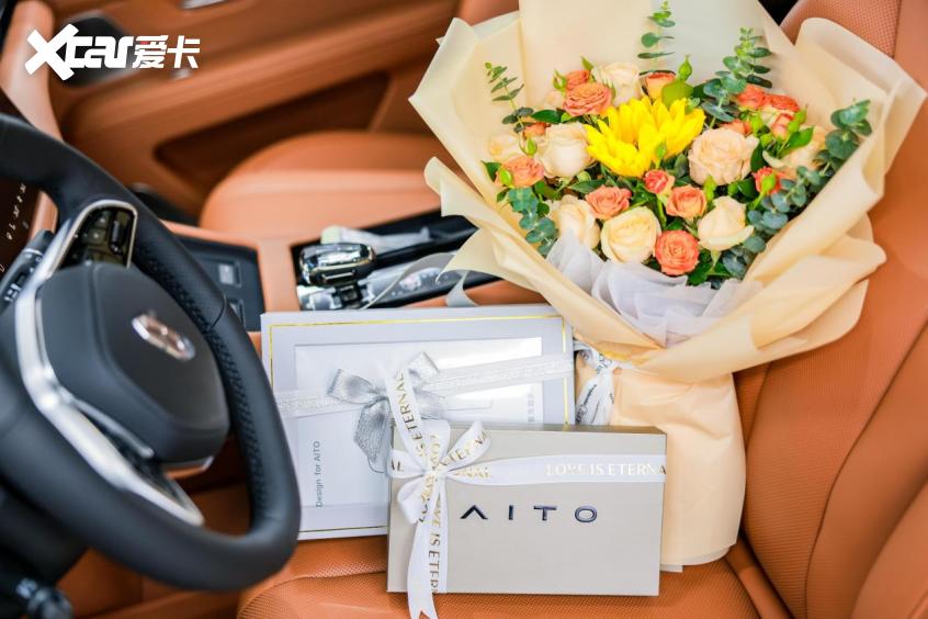 问界新M7 Ultra首批交付