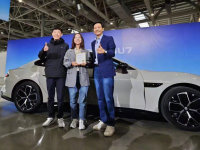 雷军亲自参加 小米SU7正式开启交付