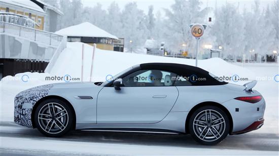 加入更多星徽元素 迈巴赫SL级谍照曝光