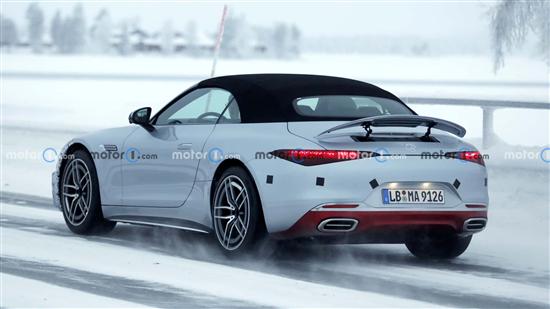 加入更多星徽元素 迈巴赫SL级谍照曝光